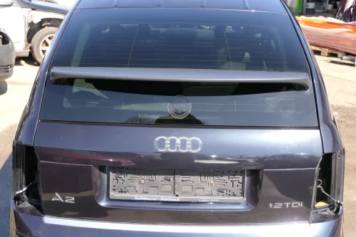 Audi A2 Heckklappe Klappe hinten Kofferraumklappe blau LZ5Q mit Scheibe