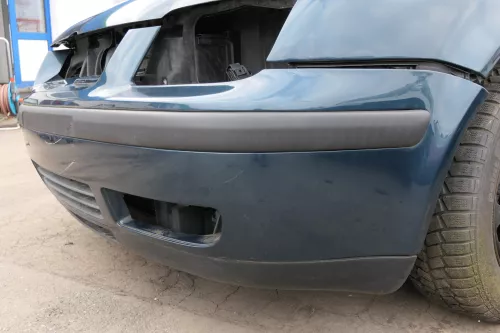 VW Bora Stoßstange vorne Frontstoßstange Stoßfänger vorn grün LC6X (126052)