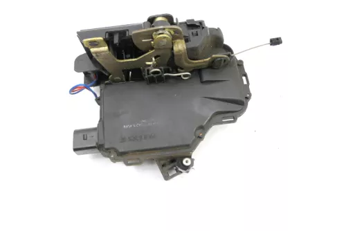 VW Golf 4 Passsat Stellmotor Tür Türschloß mit Zentralverriegelung hinten rechts (126287)