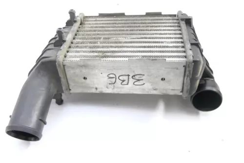 Audi A6 4B Ladeluftkühler Ladeluft Kühler 2,5 TDI 059145806 AFB AKN AKE AYM (127205)