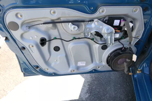 VW Caddy 2K elektrischer Fensterheber vorne links Fensterhebermodul OHNE MOTOR (127597)