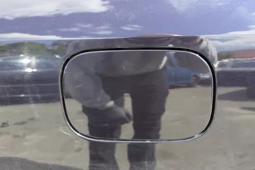 Audi A3 8L Tankdeckel Klappe Tankklappe Tank blau lila LZ5L