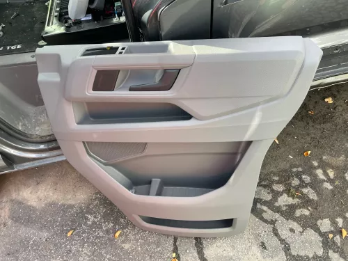 VW Crafter 2E Türverkleidung Verkleidung Tür vorne links grau Seitenverkleidung (128111)