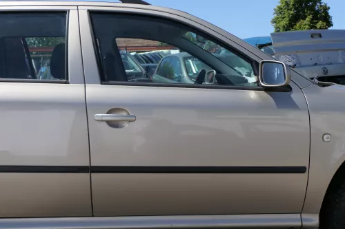 Skoda Octavia 1U Kombi + Limo Tür vorne rechts Beifahrertür gold 9201 beige (128817)