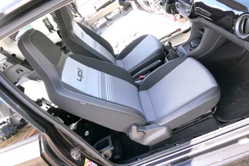 VW Up Mii Sitz Beifahrersitz vorne rechts schwarz Kunstleder (Leder) schwarz SHZ (128899)
