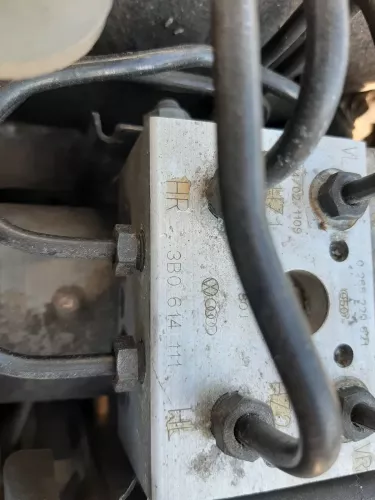 Audi A4 A6 Passat 3BG ABS EDS ASR Steuergerät Hydroblock 3B0614111 8E0614111AQ