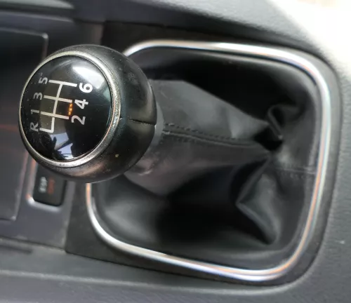 VW Golf 5 Schaltknauf Schaltsack Schaltung Schaltknüppel Leder 6-Gang  (129120)