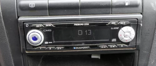 VW Golf 4 Bora Radio CD Player Blaupunkt Freiburg CD34 (129139)