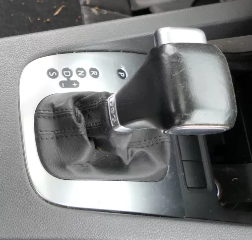 VW Golf 5 1K Schaltknauf Schaltsack Schaltknüppel Automatik Leder schwarz