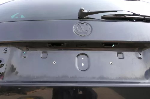 VW Sharan 7M Heckklappe Scheibe Klappe hinten ab Bj.2000 schwarz LC9Z Spoiler (129443)