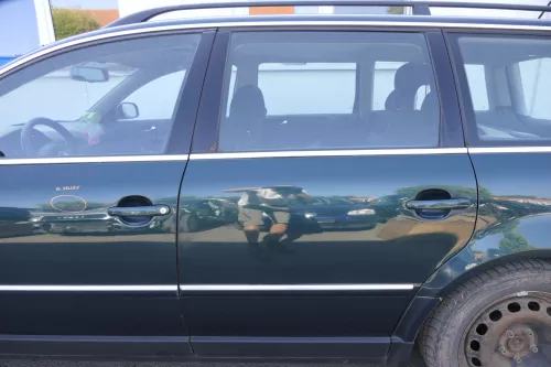 VW Passat 3B 3BG Kombi Variant Tür hinten links grün LB6W piniengrün (129676)