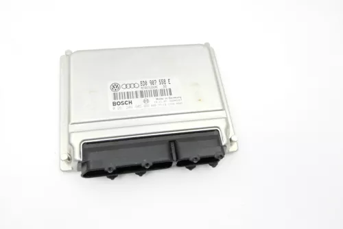 VW Passat 3B Audi A4 B5 AEB Motor Steuergerät Motorsteuergerät 8D0907558E 1,8T (129785)