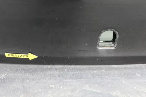 VW Fox 5Z Heckklappe Kofferraumklappe Klappe hinten mit Scheibe schwarz L041 (130111)