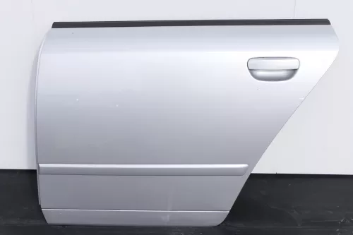 Audi A4 B6 8E nur das Türblatt Tür hinten links silber grau LY7W Kombi Avant (130116)