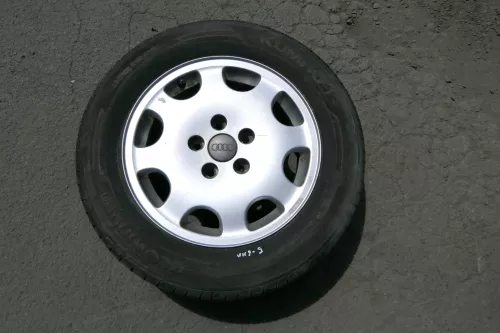 Audi A4 B5 A6 4B Alufelgen 205/60 R15 91H 6jx15H2 ET45 Reifen Felgen 5-6mm Ronal (130405)