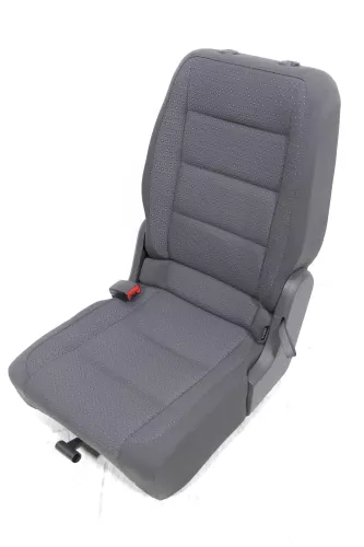 VW Touran Sitz hinten links (hintern Fahrersitz) Rücksitz anthrazit Isofix (130530)