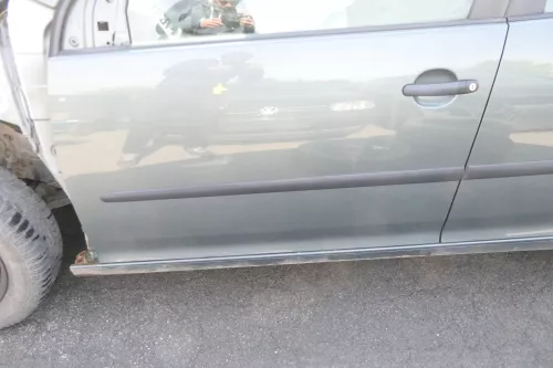 VW Golf 5 V 1K Tür vorn links Fahrertür 4/5-Türer grau grün LA6Q NUR TÜRBLATT (140297)