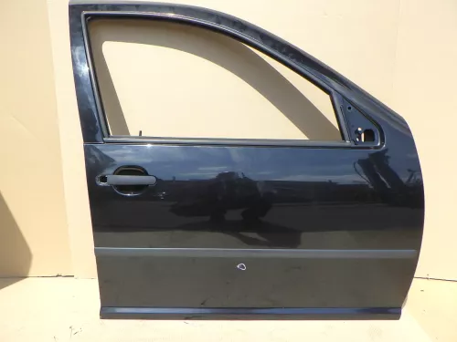 VW Golf 4 Bora Tür vorne rechts Beiahrertür 4/5-Türer+ Kombi Avant schwarz L041 (141098)