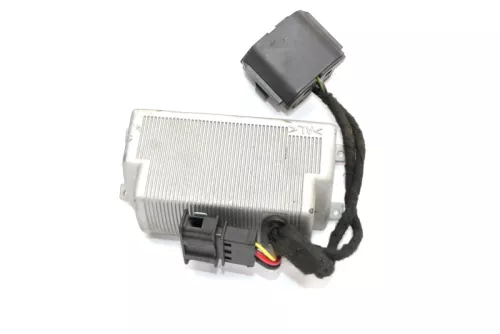 VW Passat 3C Steuergerät Wechselrichter 230V Anschluß Stecker 3C0907155