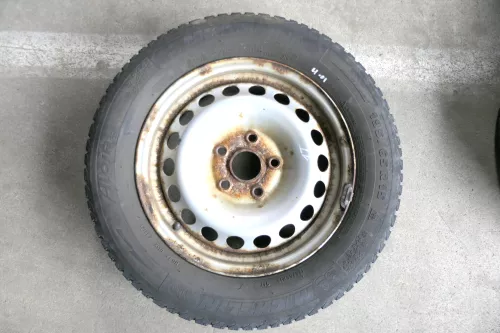 4x Golf 6 Caddy 2K 195/65 R15 91T Winterreifen M+S Felgen Reifen M&S ca. 4mm (141771)