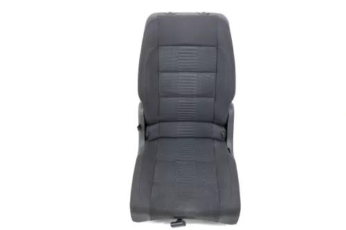 VW Touran Sitz hinten rechts (hintern Beifahrersitz) Rücksitz Isofix