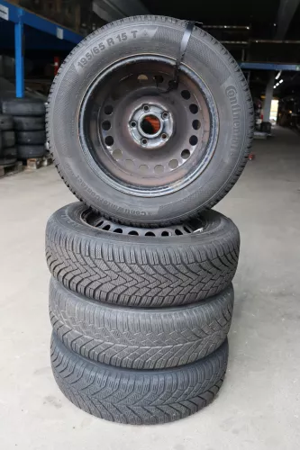 VW Golf 6 Touran 1T 195/65 R15 91T Winterreifen M+S Felgen Reifen M&S ca. 4-8mm  (142209)