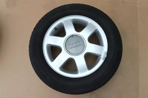 Audi A3 8L Alufelgen Reifen Felgen 195/65 R15 Sommerreifen M+S 8L060125F   3-4mm (142562)