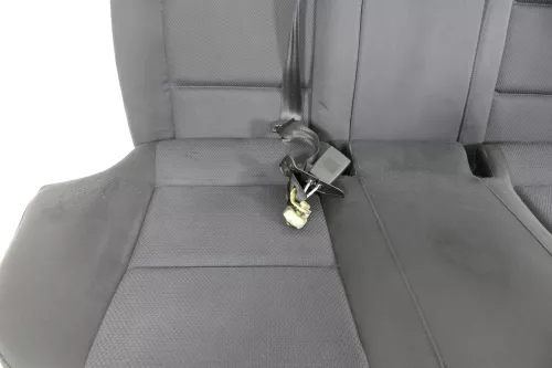 Audi A4 B6 B7 8E Sitz Rückbank Rücksitzbank hinten 3-Punkt-Gurt Armlehne (142638)