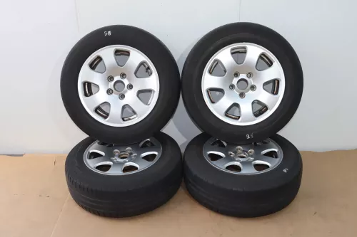 Audi A4 8E A6 4B Alufelgen Felgen 195/65 R15 91V 8E0601025 Sommerreifen 0-3mm (144435)
