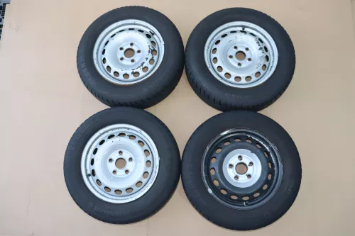 VW Golf Touran Sommerreifen Reifen Felgen 195/65 R15 91H Caddy    4-8mm  (144444)