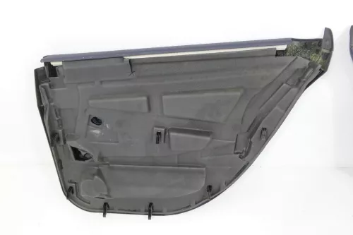 Audi A6 4B Türverkleidung Verkleidung Tür hinten links + rechts blau Velour (144888)