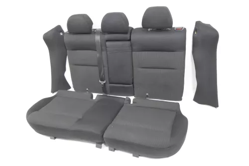 VW Passat 3B 3BG Kombi Variant Sitz Rückbank Rücksitzbank 3 Punkt Gurt - 130654 (144958)