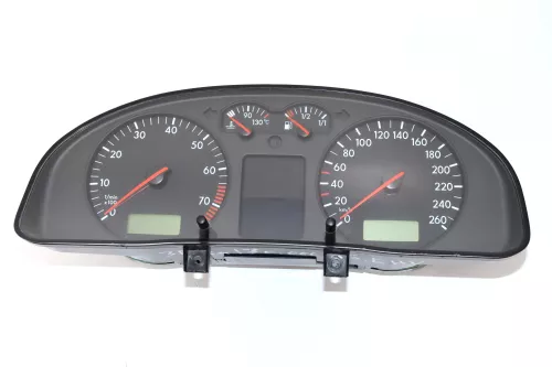 VW Passat 3B Tacho Tachometer Kombiinstrument 21X.000km 3B0920820 Benziner (145339)
