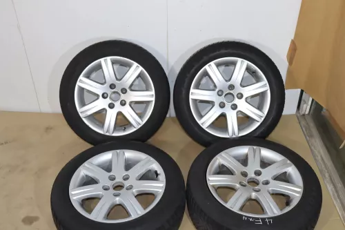 Audi A6 4F Alufelgen Reifen 225/55 R16 91H Felgen Winterreifen 4F0071496 2-5mm