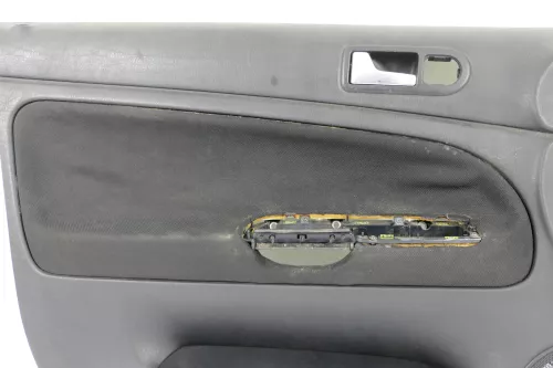 1x Passat 3B Türverkleidung Verkleidung Tür vorne links schwarz (145743)