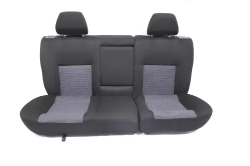 Golf 4 Limousine Sitz Rückbank Rücksitzbank Sitzfläche Sitze Kopfstützen schwarz (145813)