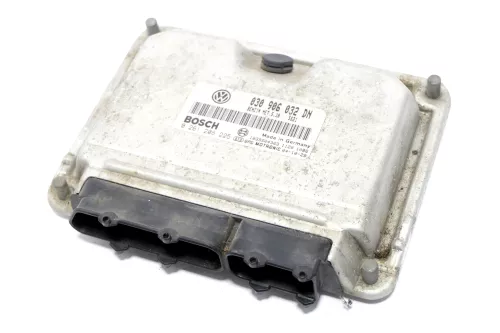 VW Lupo 6X Steuergerät  1,0 37kw 50 PS AUC Motor 030906032DN (146044)