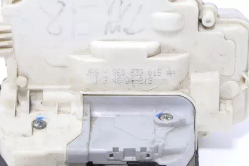 Audi A4 8E Stellmotor Tür Türschloß mit ZV hinten links 8E0839015AA (146765)