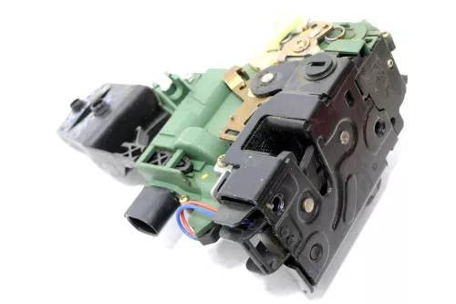Golf  Passat 3BG  Stellmotor Tür Türschloß mit Zentralverriegelung hinten rechts (146837)