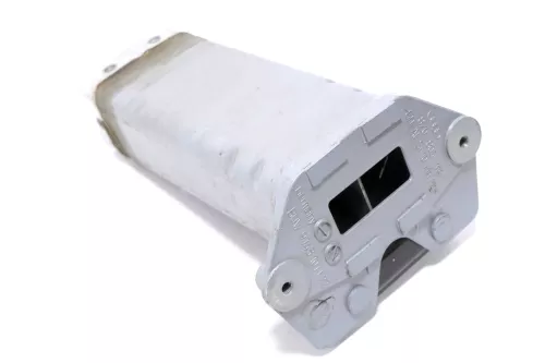 Audi A2 8Z Halter 8Z0805119 Längsträger vorne rechts 8Z0805109A Spitze Aufnahme (147502)