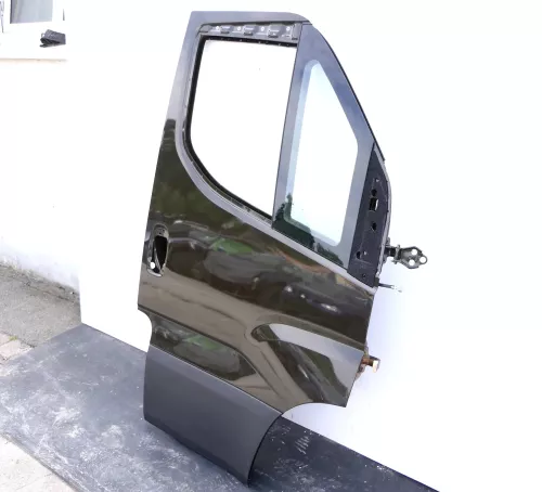 Iveco Daily 6 VI 7 VII Tür vorne rechts Beifahrertür braun (UPS braun) ab 2015 D (147561)
