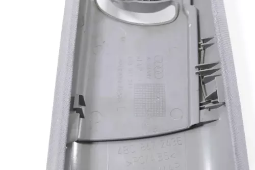 Audi A6 4B B-Säulen Verkleidung vorne links Abdeckung um Gurt elefant blau (147746)