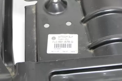 VW Touareg 7L Q7 4L Sitzkonsole Konsole vorne rechts Beifahrersitz Schiene (148076)