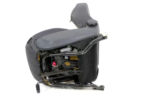 Audi A4 B5 Sitz Fahrersitz vorne links höhenverstellbar (148294)