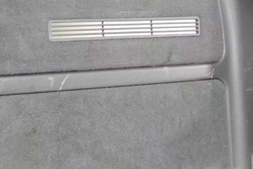 Audi A3 8L Abdeckung Verkleidung Kofferraum hinten rechts Seite schwarz soul (148352)