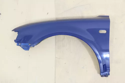 VW Passat 3B Kotflügel vorne links blau LA5E