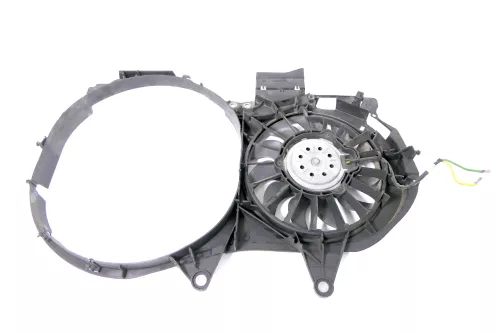 Audi A4 8E B6 Lüfterzarge Lüfter Kühlerlüfter Klimaanlage 8E0121205E Steuergerät (148564)