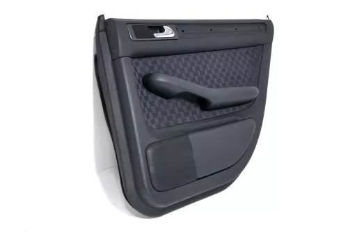 1x Audi A6 4B Türverkleidung Verkleidung Tür hinten rechts - pnyx ZYS TIV  (148808)