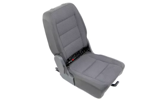VW Touran Sitz hinten rechts (hinter Beifahrersitz) Rücksitz anthrazit Isofix  (148868)
