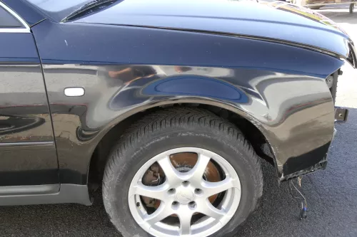 Audi A6 4B Kotflügel vorne rechts schwarz LY9B (bis ca.Mitte 2001passend